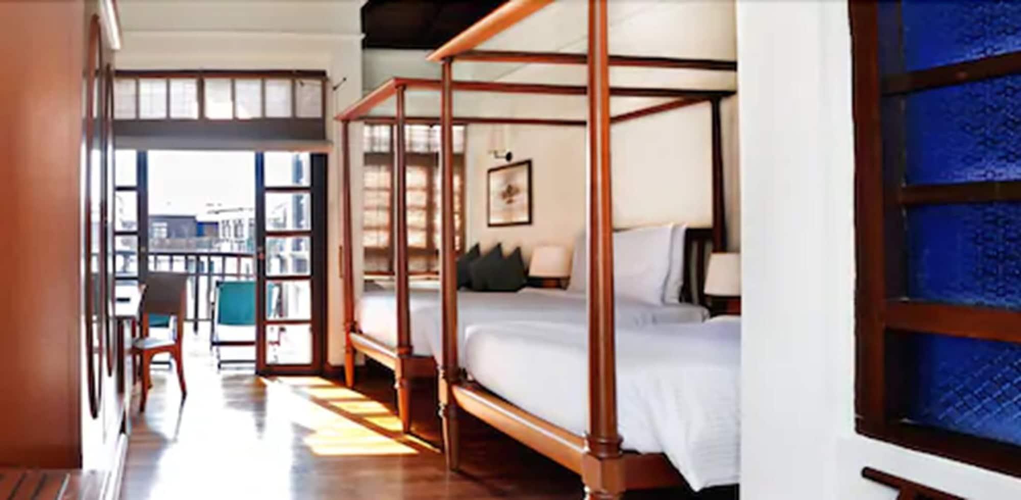 Hotel Avillion Port Dickson Exteriér fotografie A bedroom at the hotel
