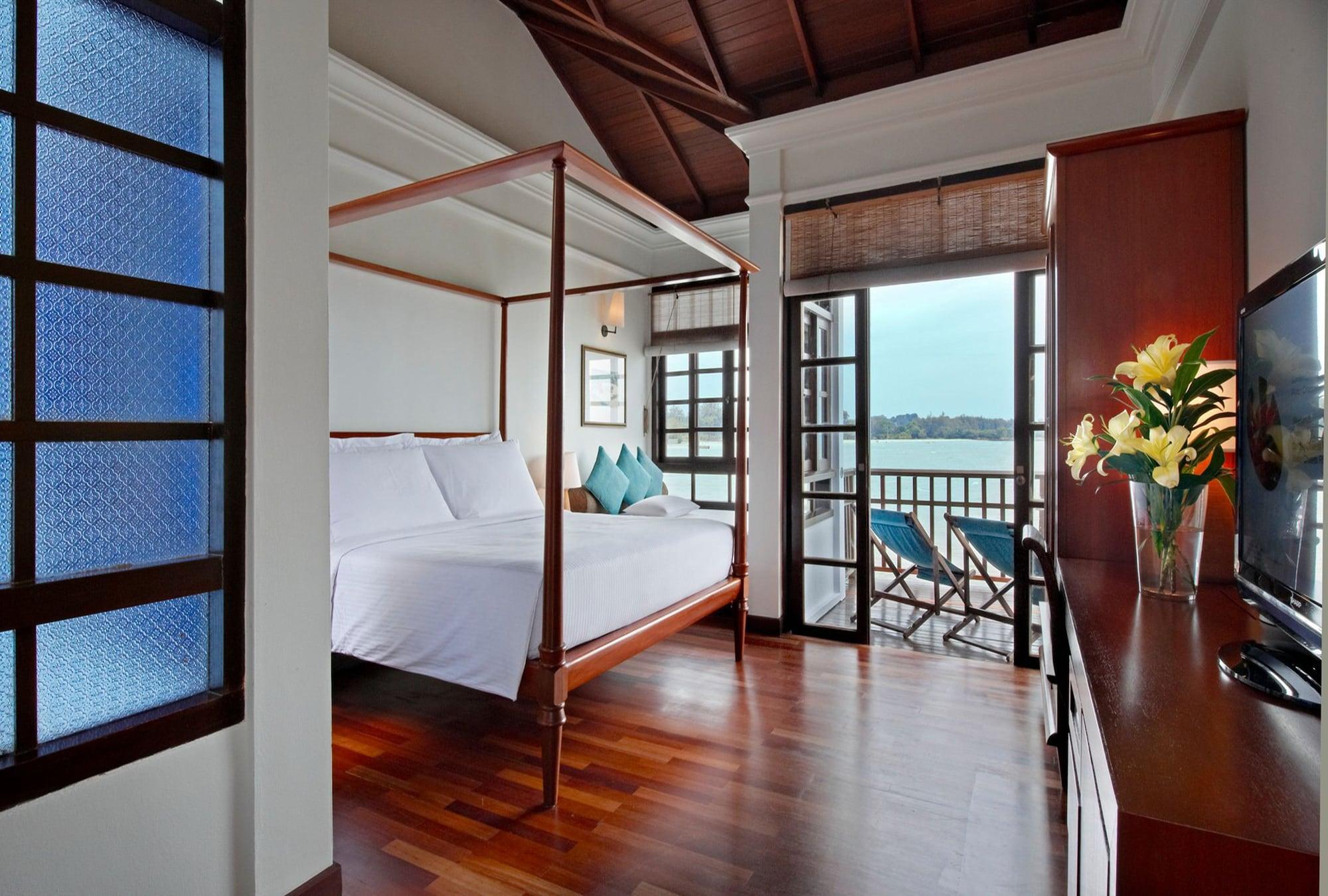 Hotel Avillion Port Dickson Exteriér fotografie A bedroom at the Royal River Boutique Hotel