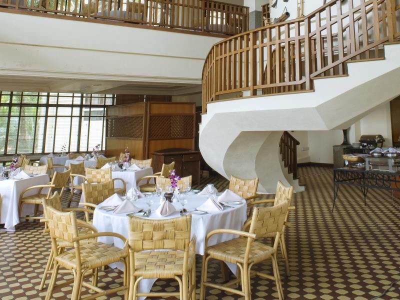Hotel Avillion Port Dickson Exteriér fotografie The interior of the restaurant