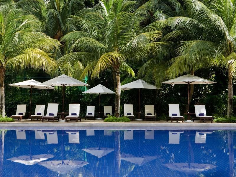 Hotel Avillion Port Dickson Exteriér fotografie The pool at the hotel