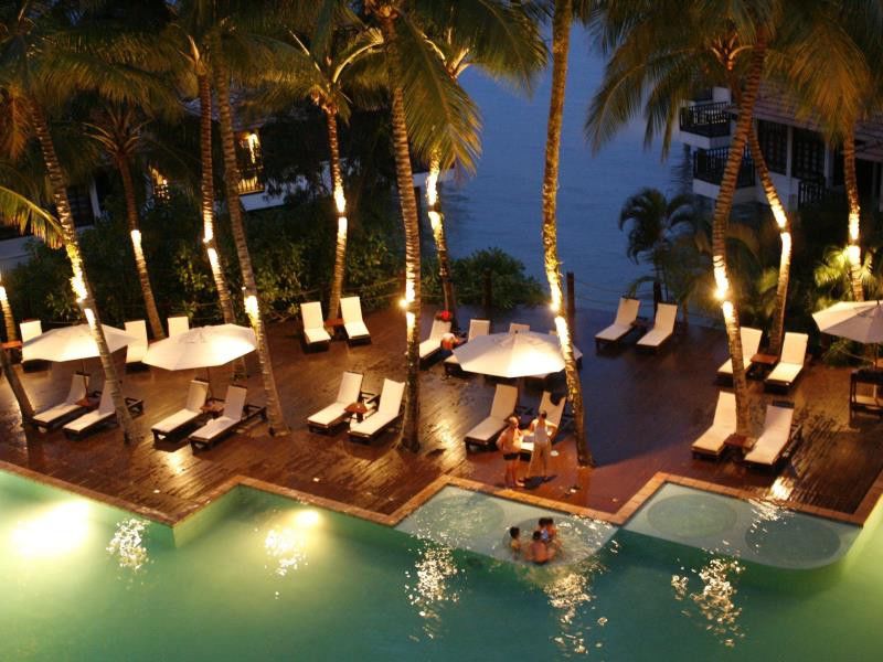 Hotel Avillion Port Dickson Exteriér fotografie The pool at the resort