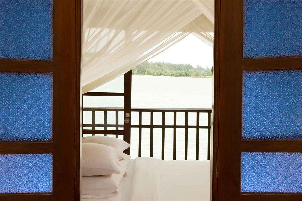 Hotel Avillion Port Dickson Exteriér fotografie A view of the river from a guest room